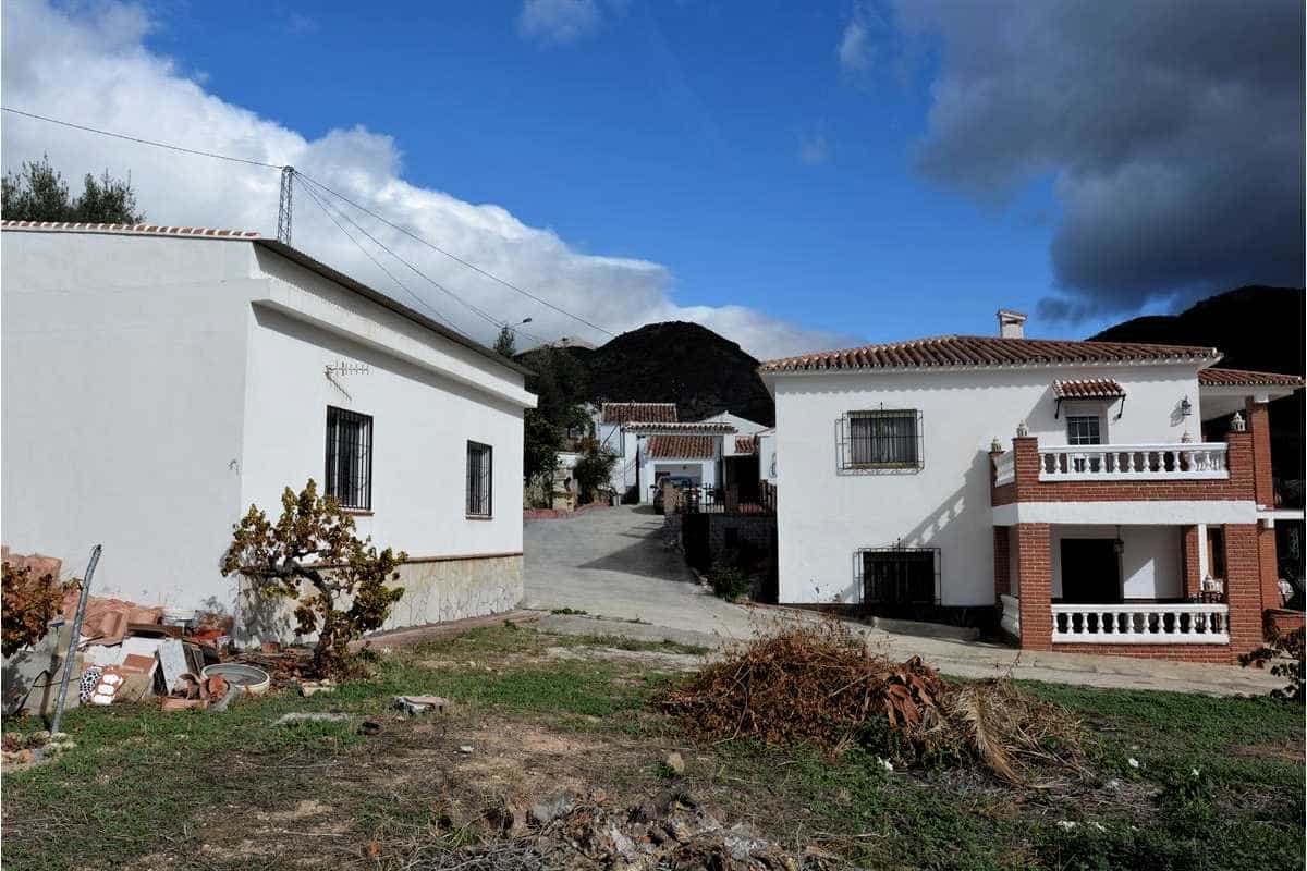 Rumah di Alcaucin, Andalusia 11171547