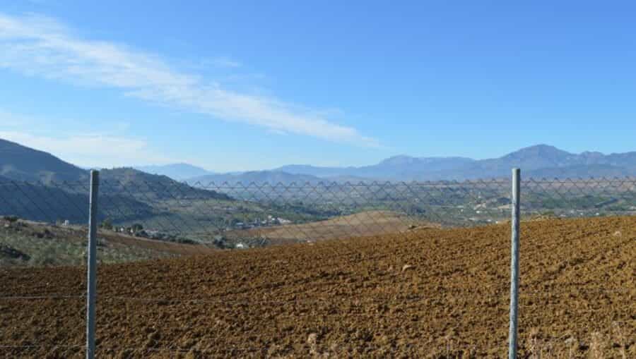 Tanah dalam Álora, Andalucía 11171726