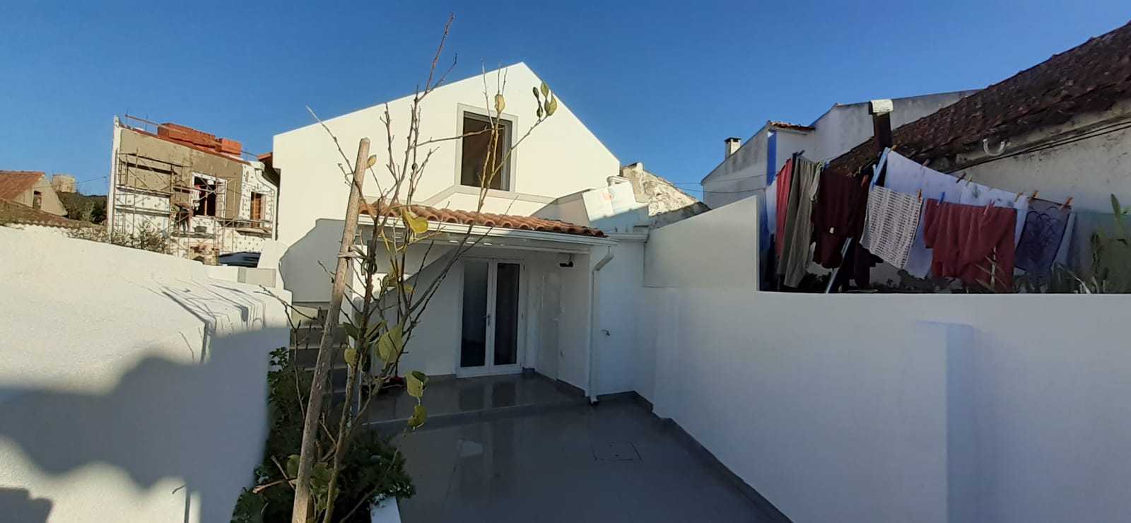Dom w Pinhal, Rua Josefa de Óbidos 11171981