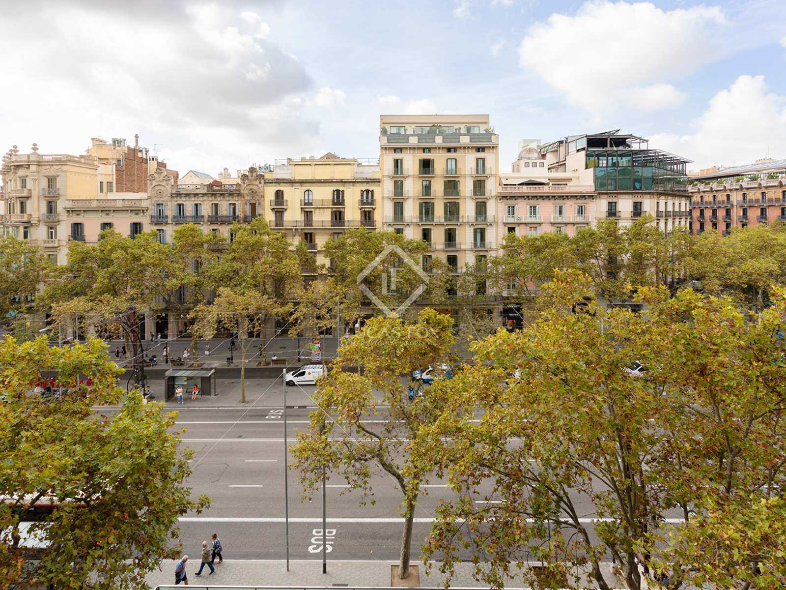 Condominium in Barcelona, Catalonia 11172158