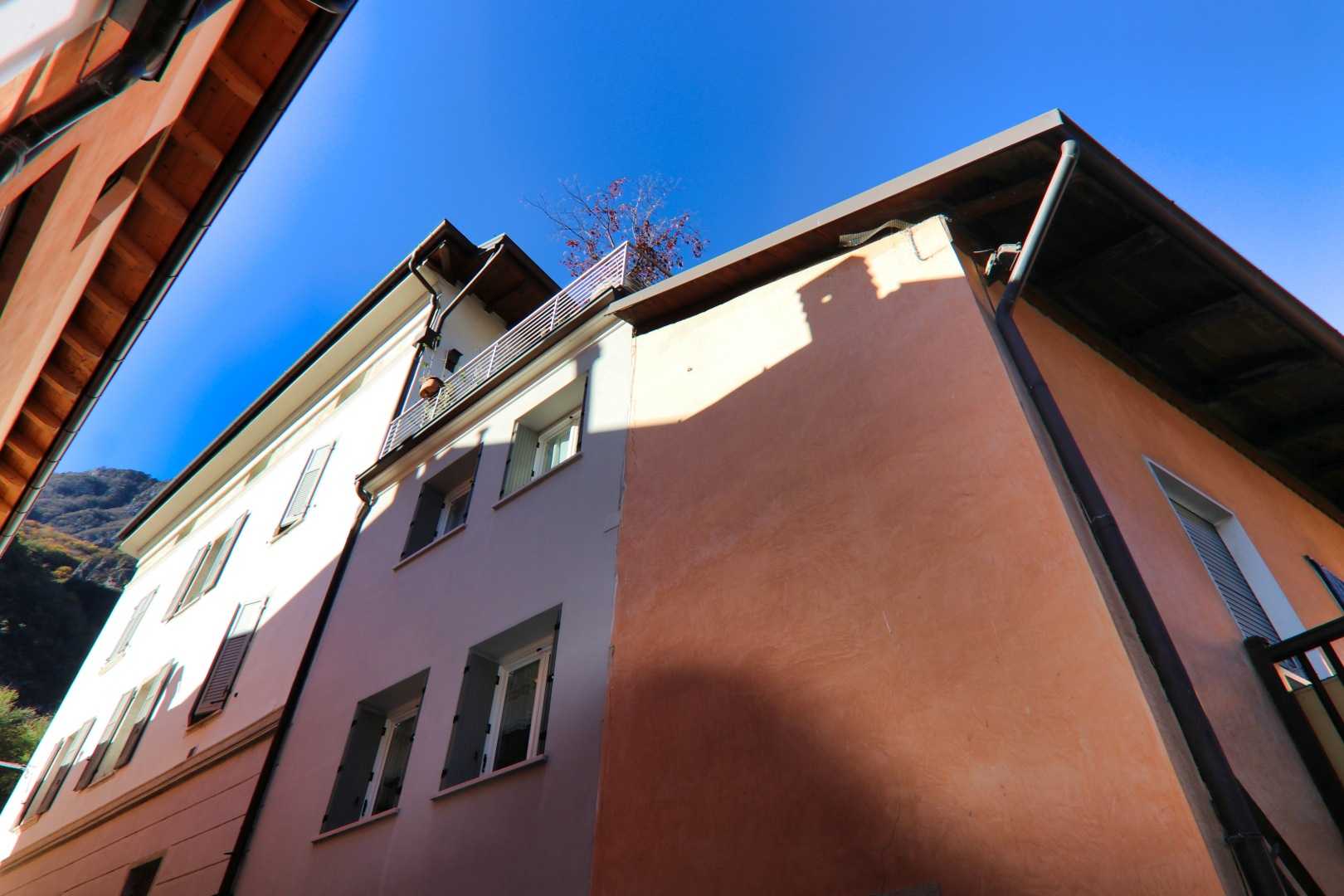 Condominium in Mezzolombardo, Trentino-Alto Adige 11172741