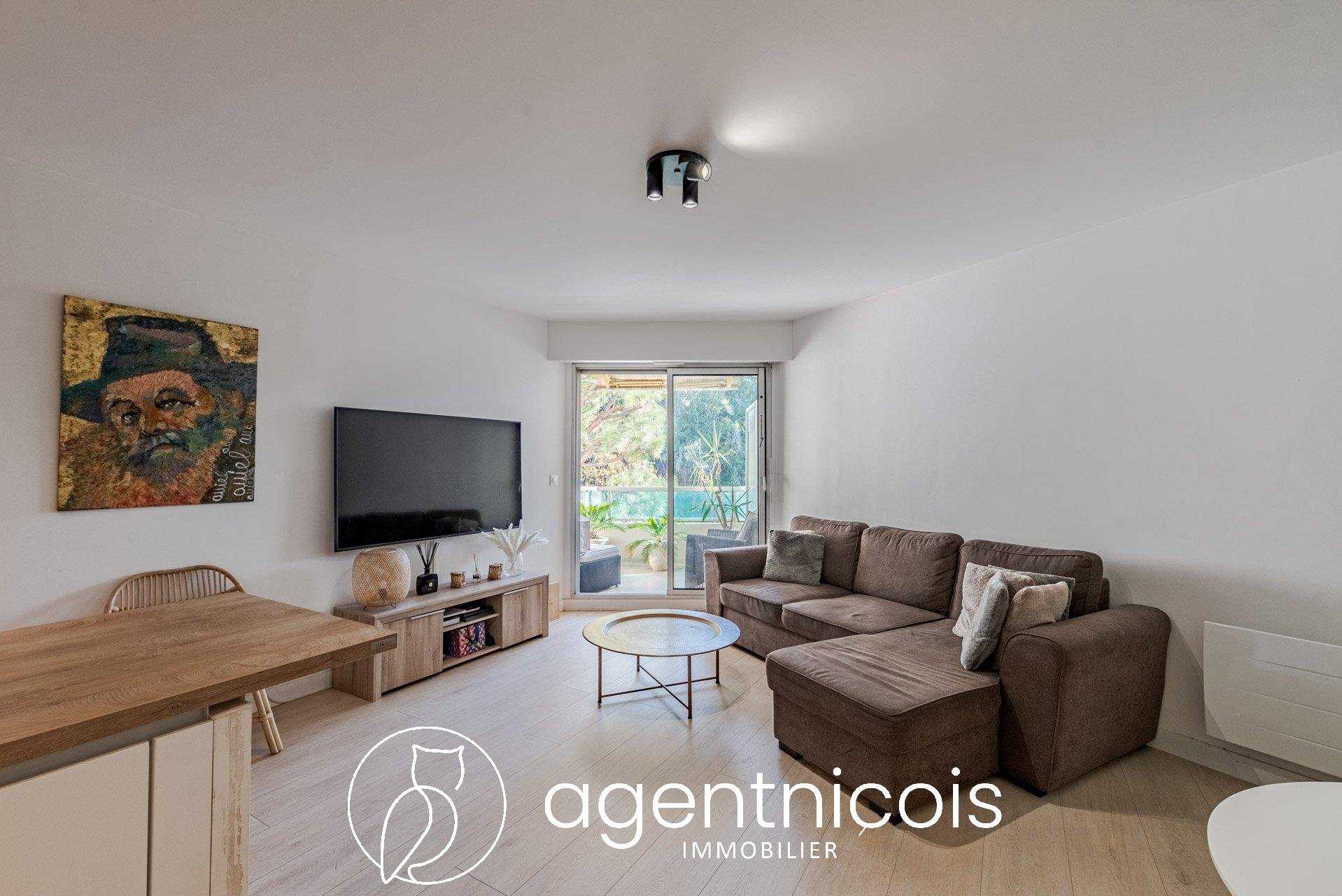 Condominium in Saint-Isidore, Provence-Alpes-Cote d'Azur 11173285