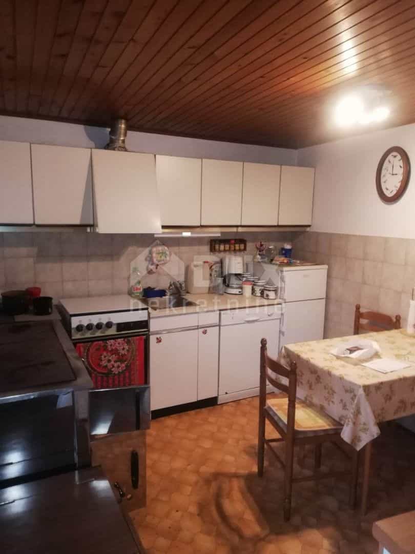 House in Buzet, Istria County 11173535