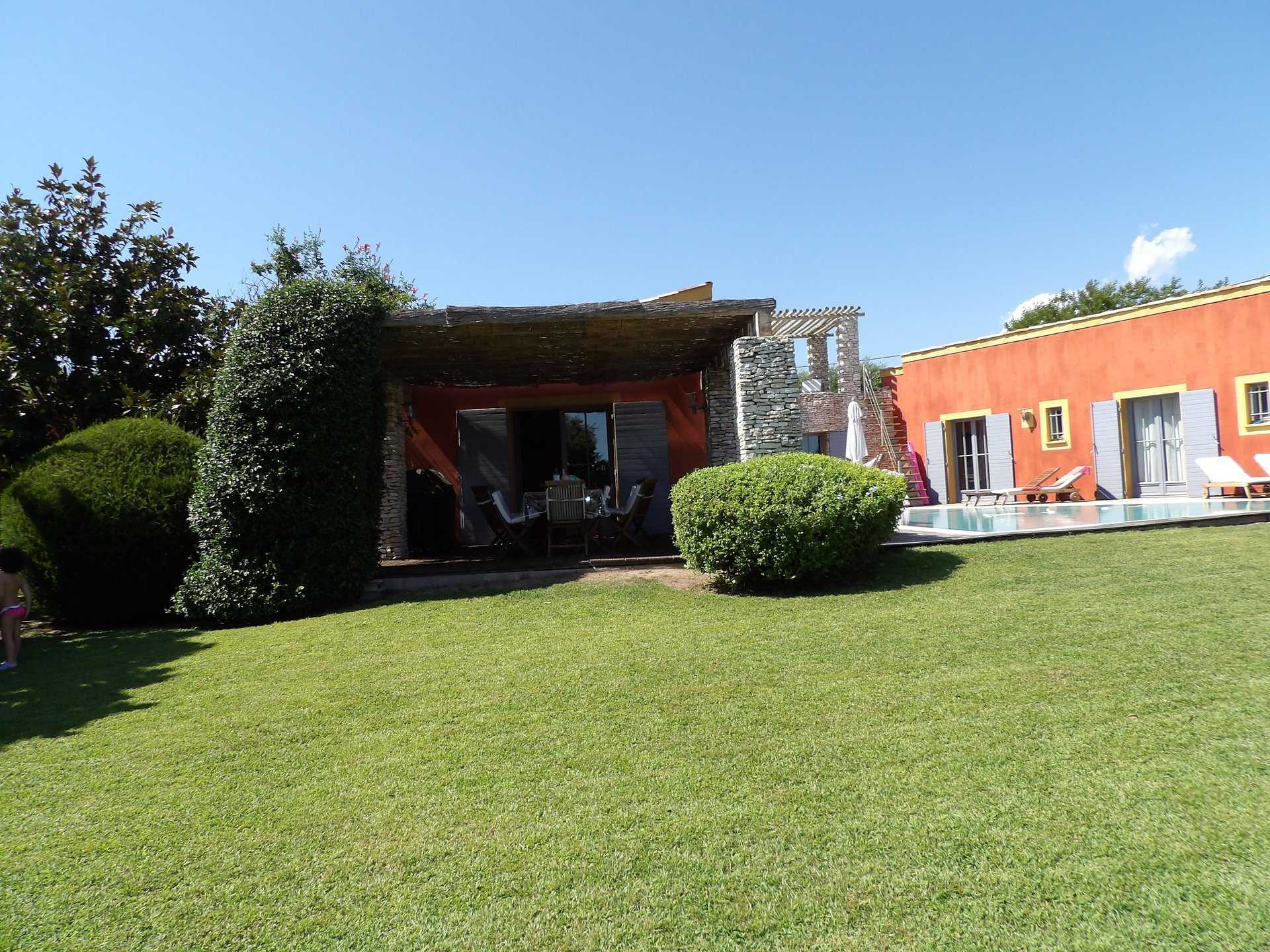 بيت في Bonifacio, Corse-du-Sud 11173701