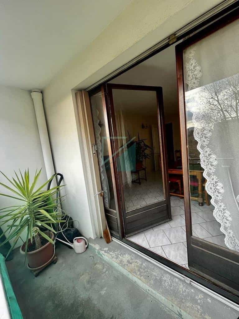 Квартира в Кретей, Іль-де-Франс 11174169