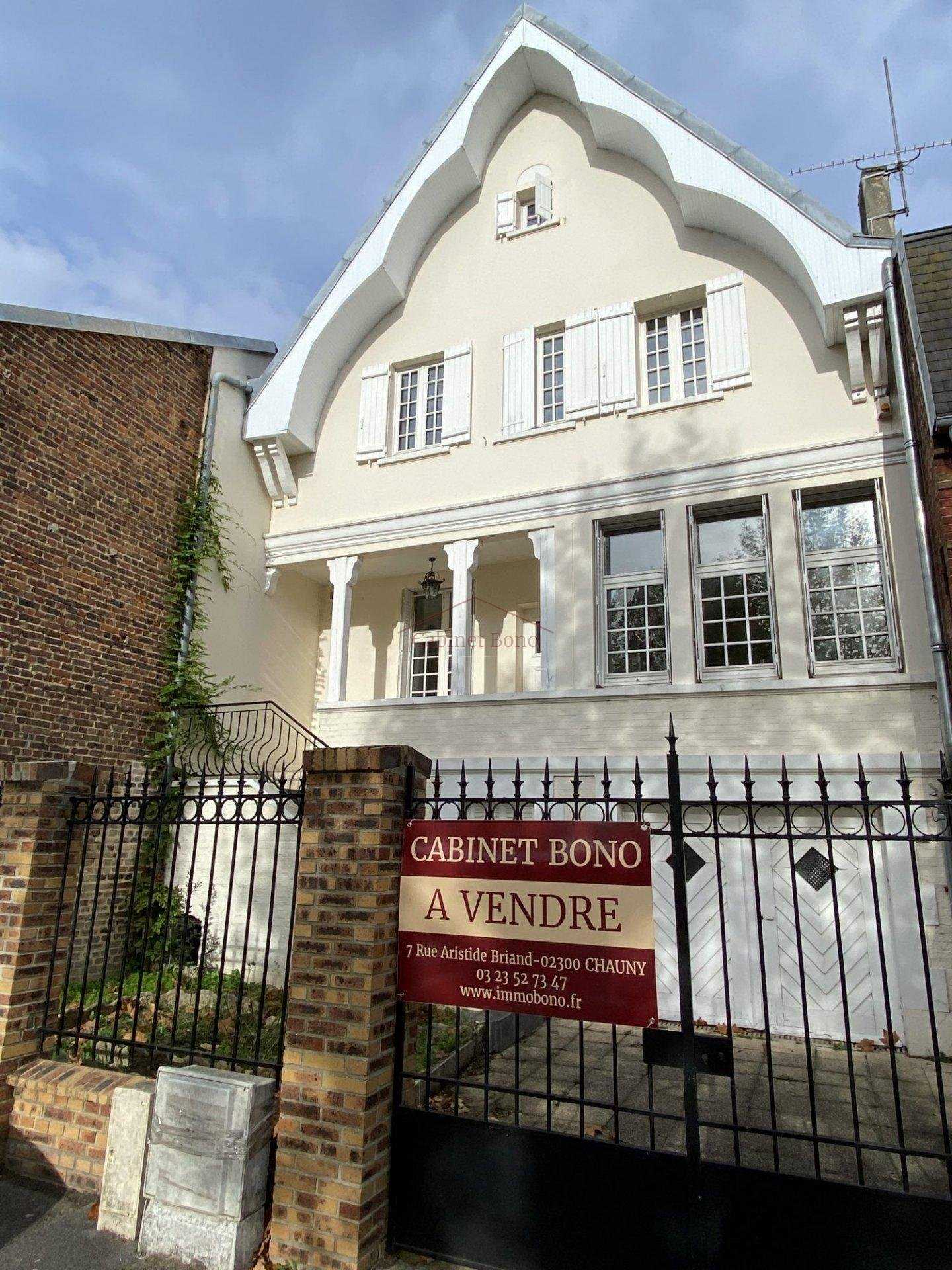 Будинок в Chauny, Hauts-de-France 11174221