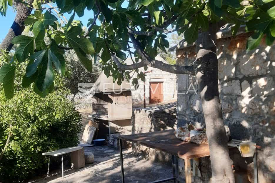 Будинок в Bobovišća, Splitsko-dalmatinska županija 11174461