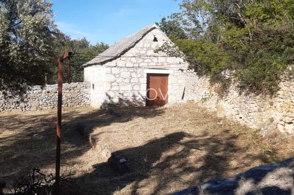 House in Bobovišća, Splitsko-dalmatinska županija 11174461