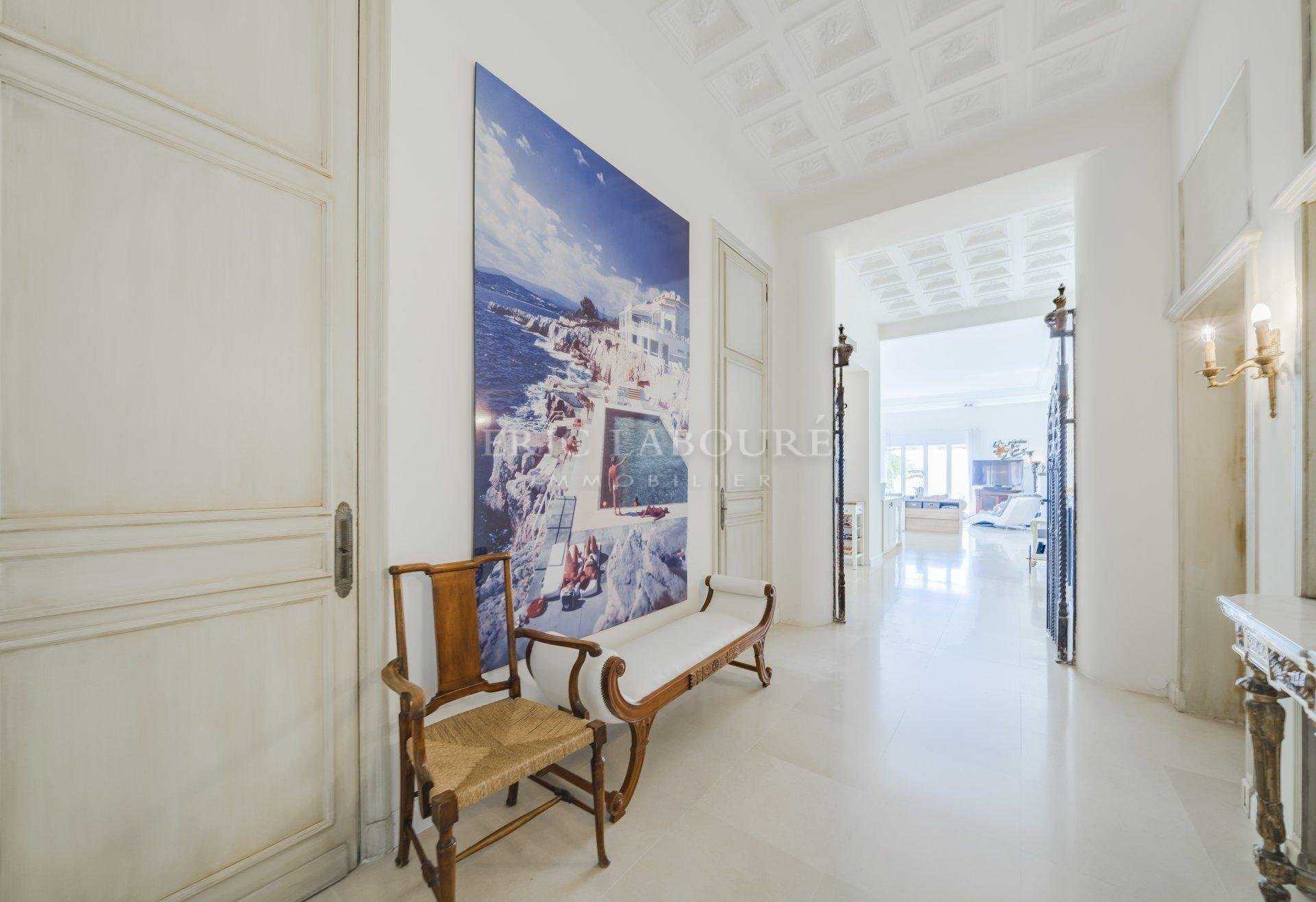 公寓 在 Cannes, Alpes-Maritimes 11175457
