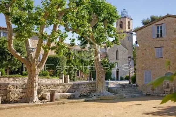 Ejerlejlighed i Mazan, Provence-Alpes-Cote d'Azur 11175461