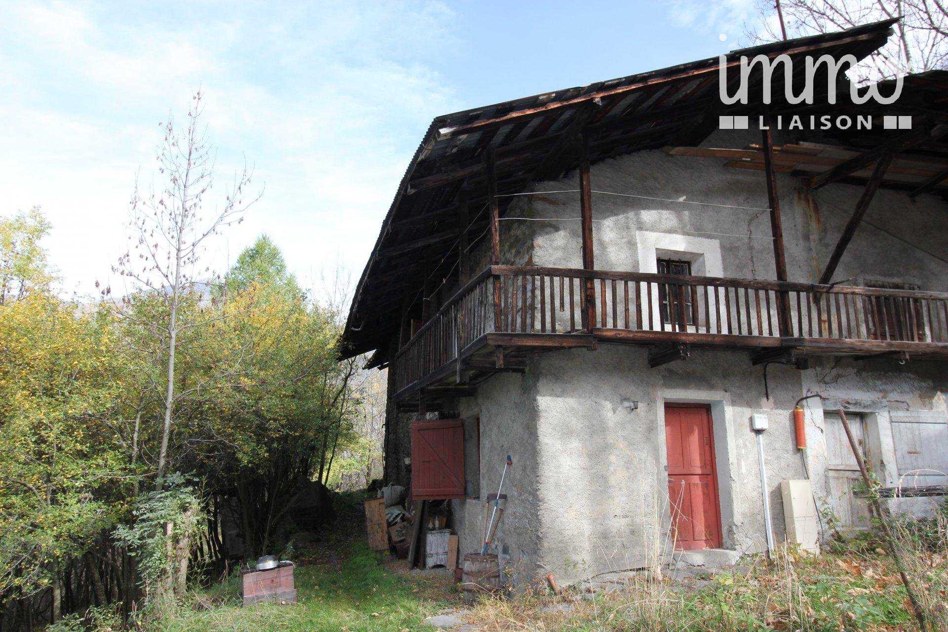 Casa nel Saint-Michel-de-Maurienne, Alvernia-Rodano-Alpi 11175694
