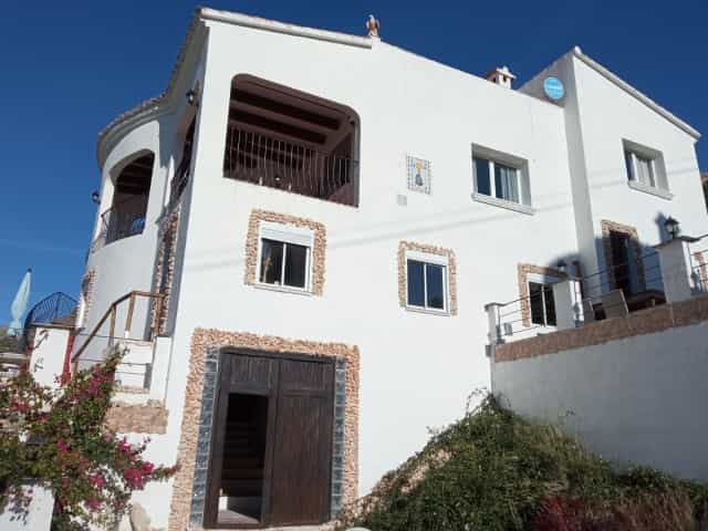 House in Gandía, Comunidad Valenciana 11176350
