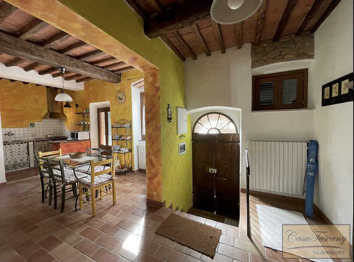 Condominium in Chianni, Tuscany 11176371