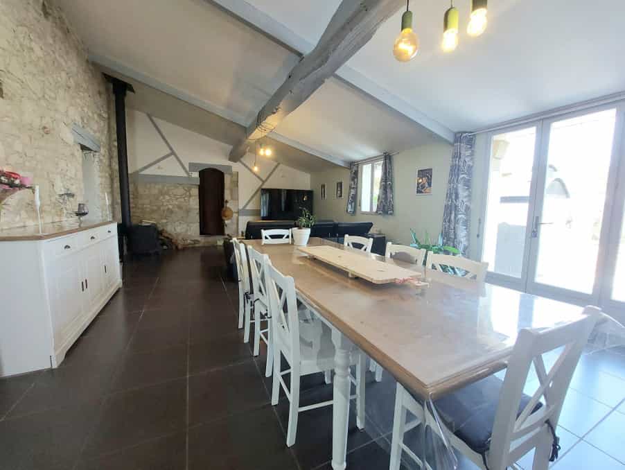 House in Fonroque, Nouvelle-Aquitaine 11176377