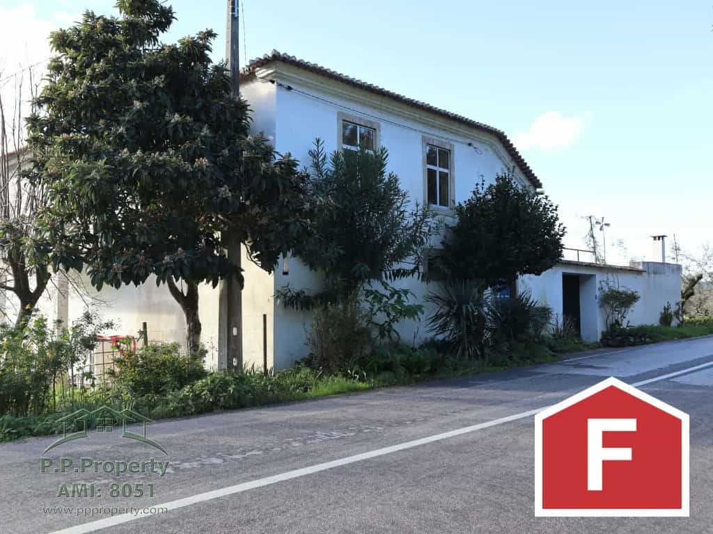 Huis in Flor da Rosa, Coïmbra 11176536