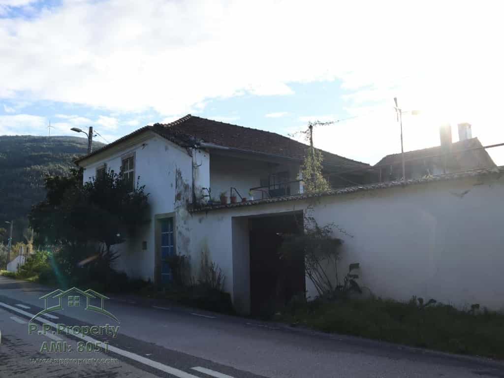 Huis in Flor da Rosa, Coïmbra 11176536