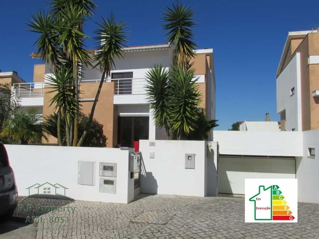 House in Sao Martinho do Porto, Leiria 11176540