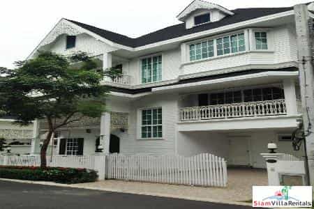 casa no Ban Khlong Samrong, Samut Prakan 11176750