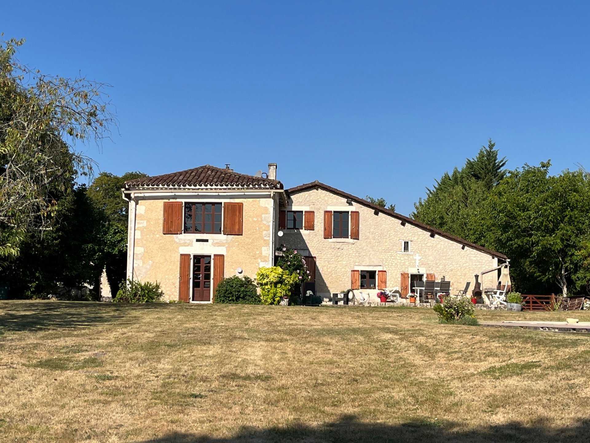 House in Verteillac, Nouvelle-Aquitaine 11177054
