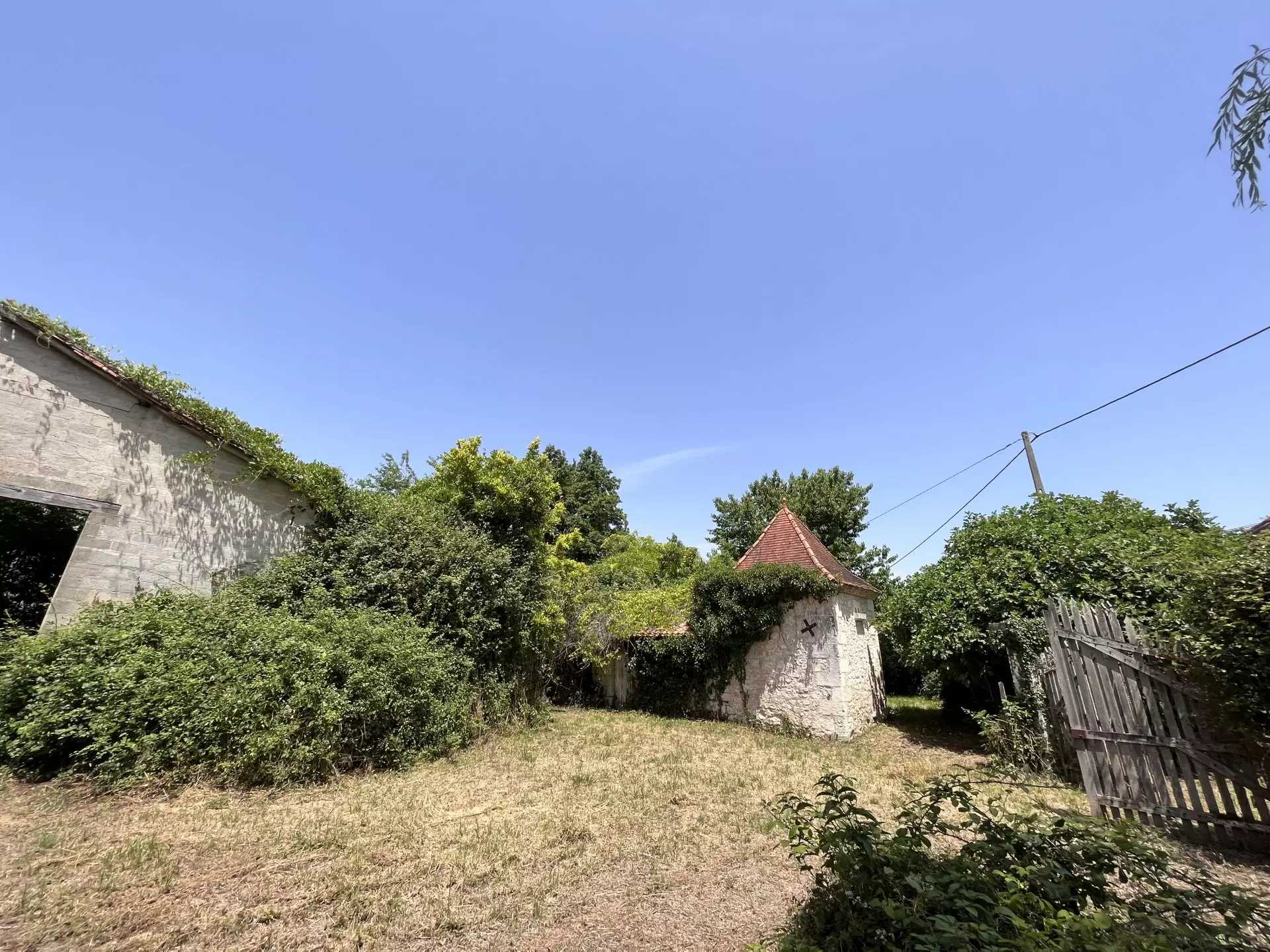 Talo sisään Aubeterre-sur-Dronne, Nouvelle-Aquitaine 11177087
