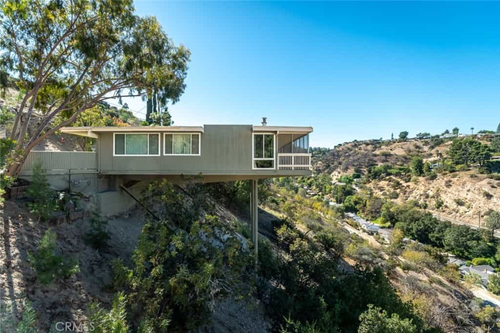 House in Los Angeles, California 11177205
