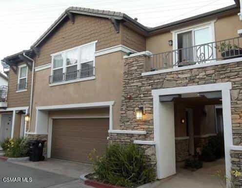Condominium in Olive View, California 11177315
