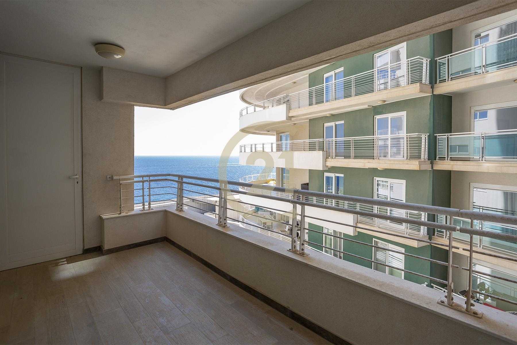 Condominium in Sliema,  11177600