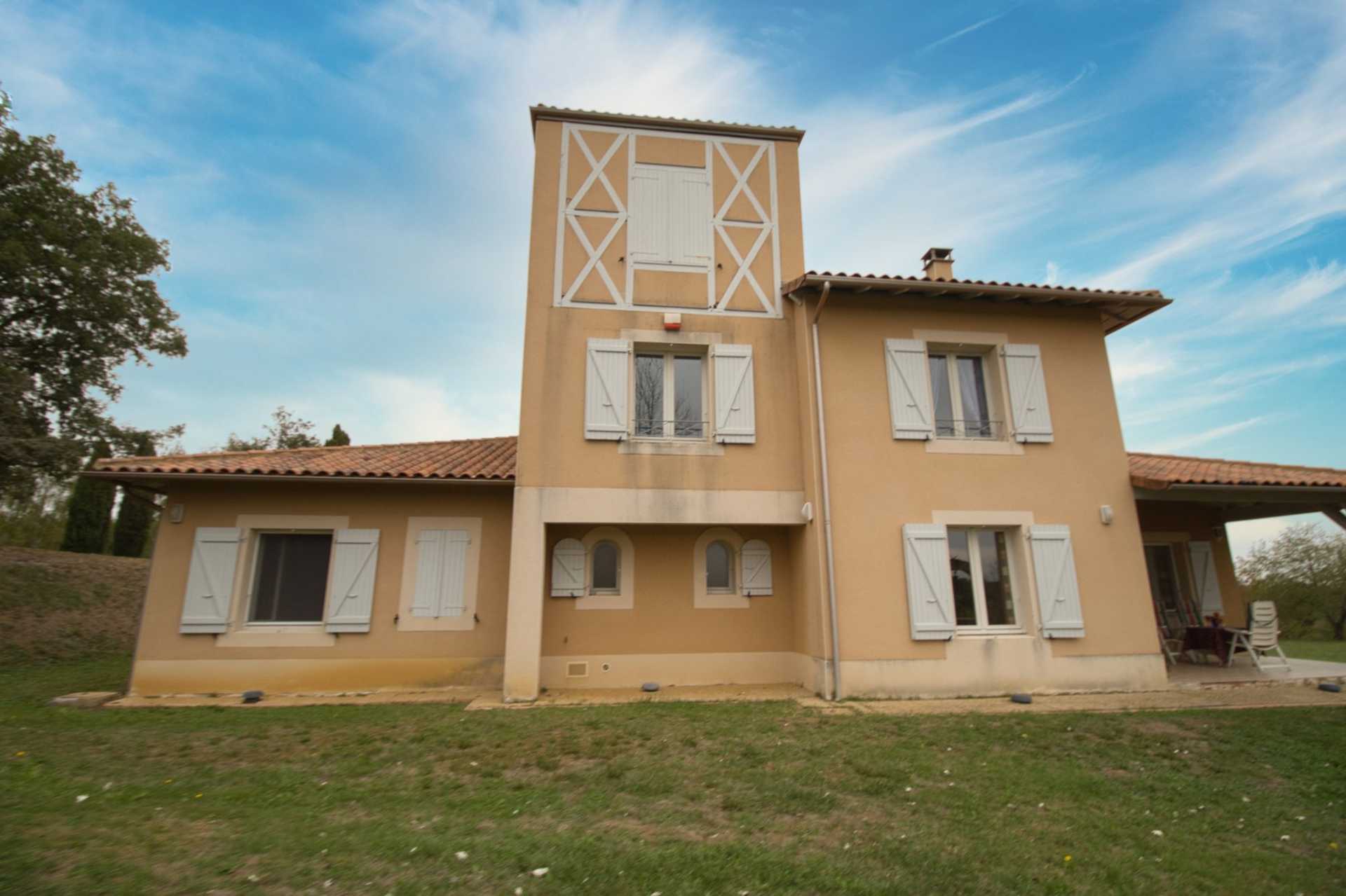Будинок в Mirande, Occitanie 11177694