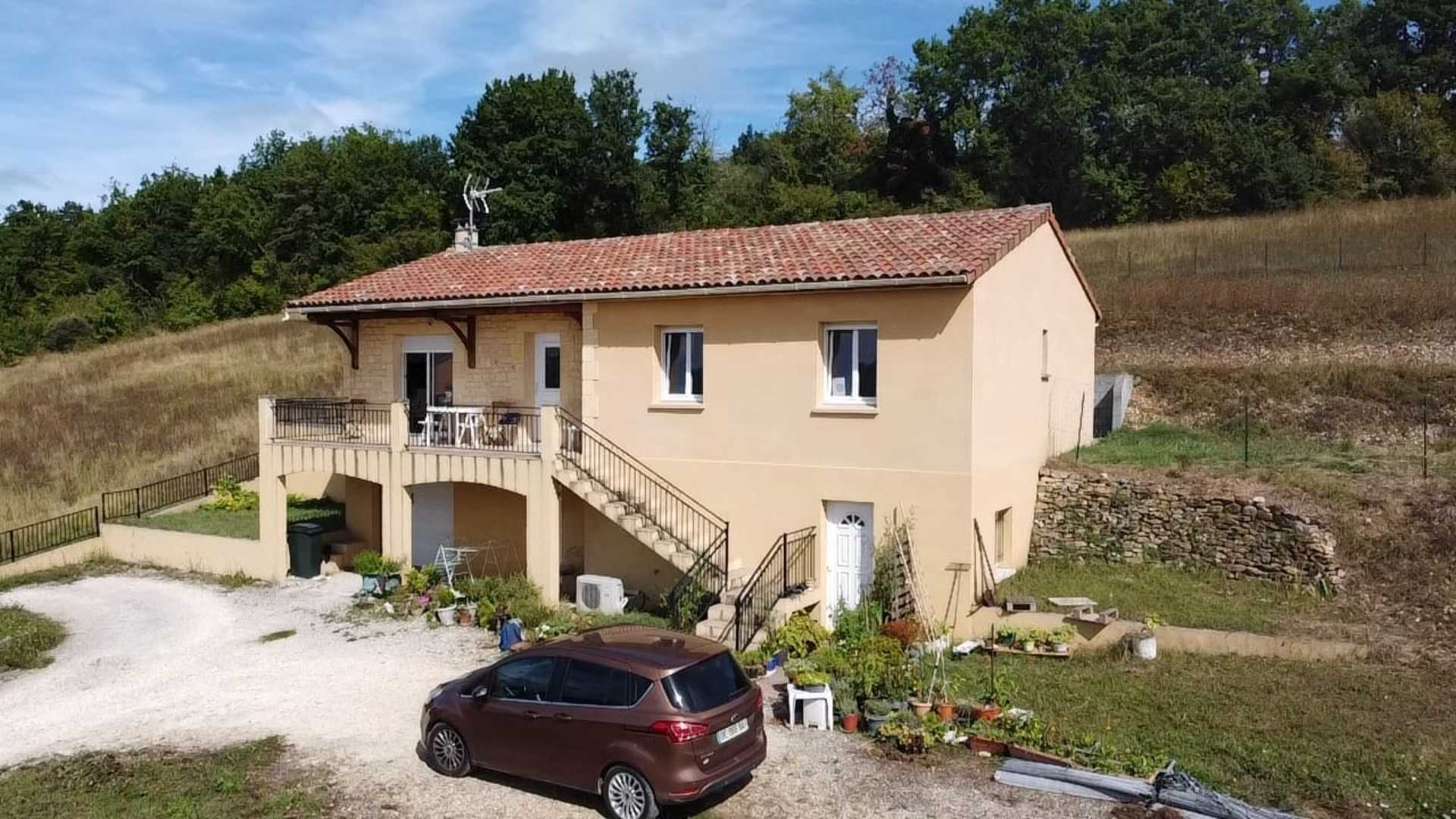 房子 在 Saint-Cyprien, Nouvelle-Aquitaine 11177933