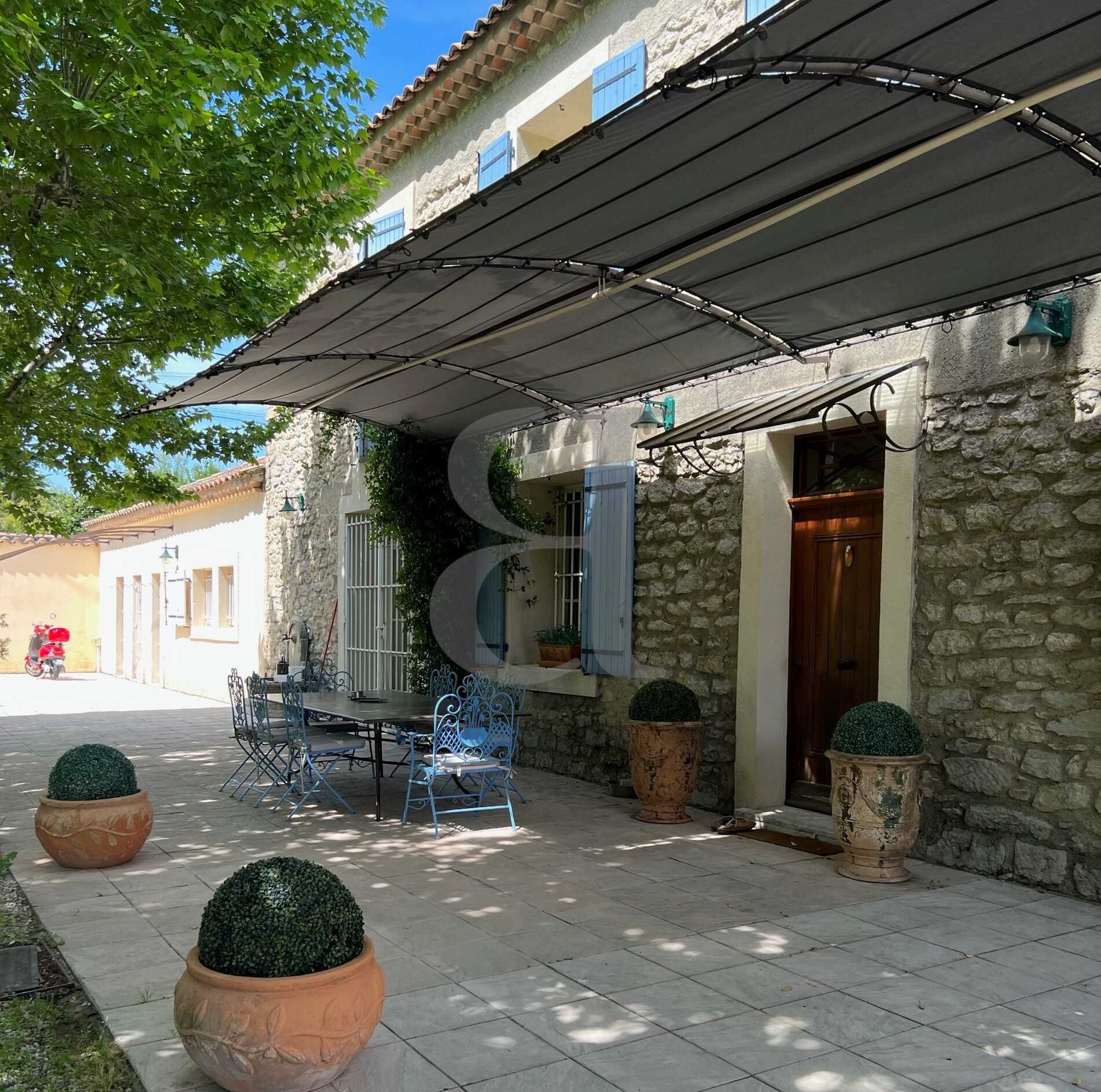 casa no Saint-Rémy-de-Provence, Provença-Alpes-Costa Azul 11178257