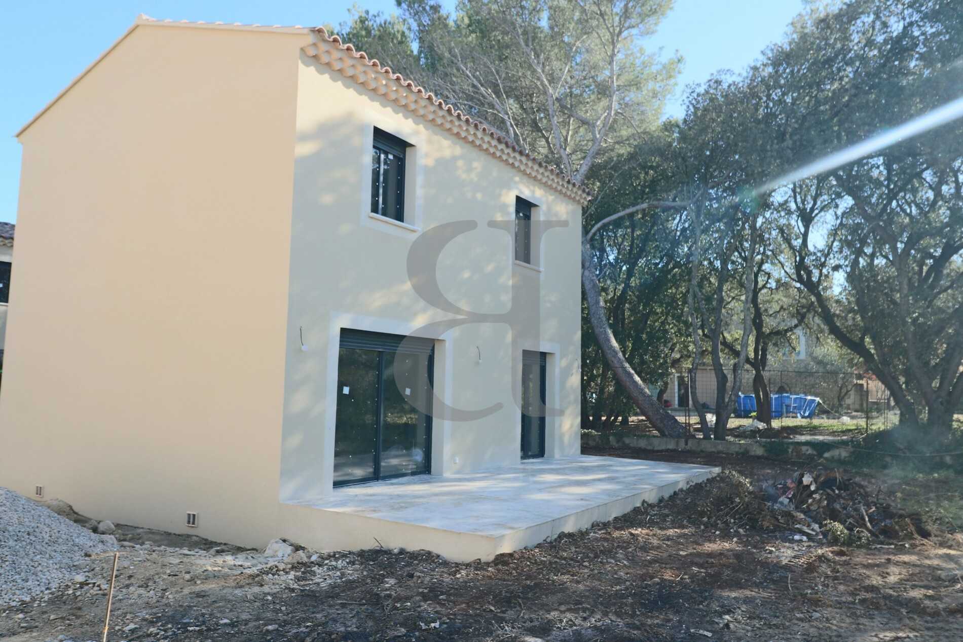 House in Venasque, Provence-Alpes-Cote d'Azur 11178271