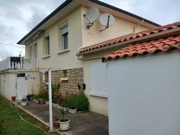 casa en Montayral, Nouvelle-Aquitaine 11178431