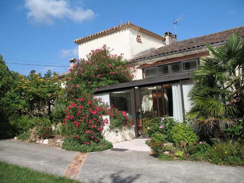 rumah dalam Douzains, Nouvelle-Aquitaine 11178456