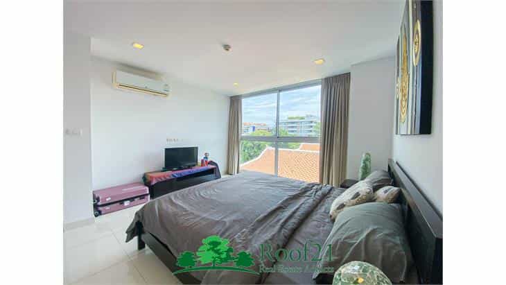 Condominium in Ban Pakthang Khao Ta Lo, Chon Buri 11178995
