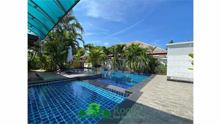 Huis in Pattaya City, Chon Buri 11179301