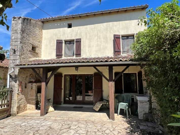 House in Bioussac, Nouvelle-Aquitaine 11179393