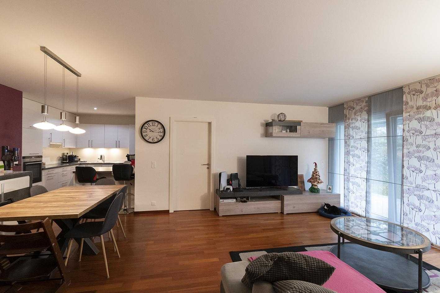 Condominium dans Écublens, Vaud 11179529