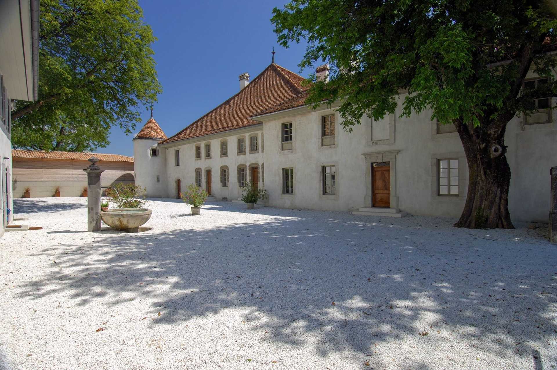 House in Bursins, Vaud 11179559