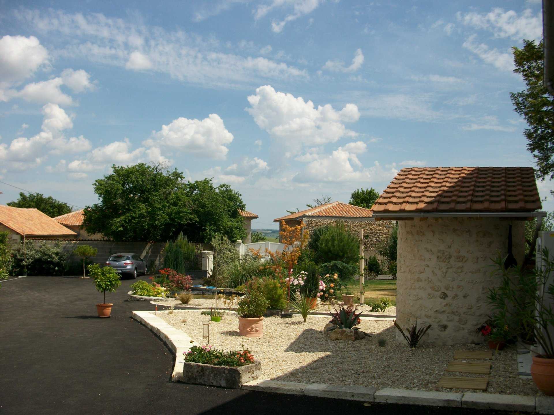 жилой дом в Aignes-et-Puyperoux, Nouvelle-Aquitaine 11179633