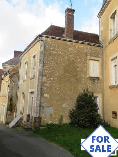 Dom w La Chapelle-Montligeon, Normandia 11179668