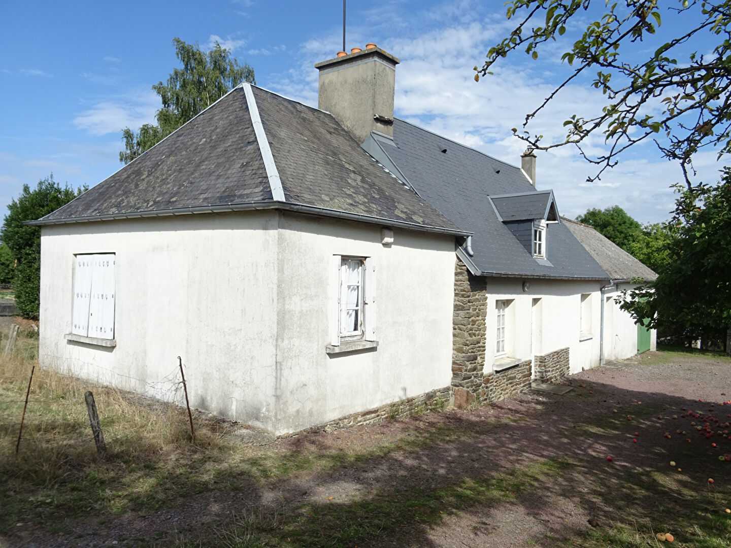 Rumah di Juvigny les Vallées, Normandie 11179717