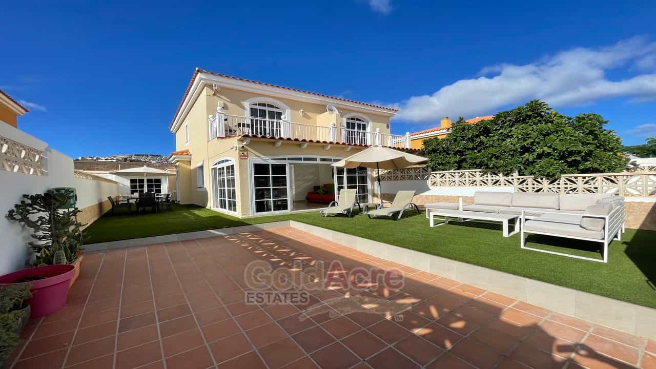 House in Puerto del Rosario, Canary Islands 11179892