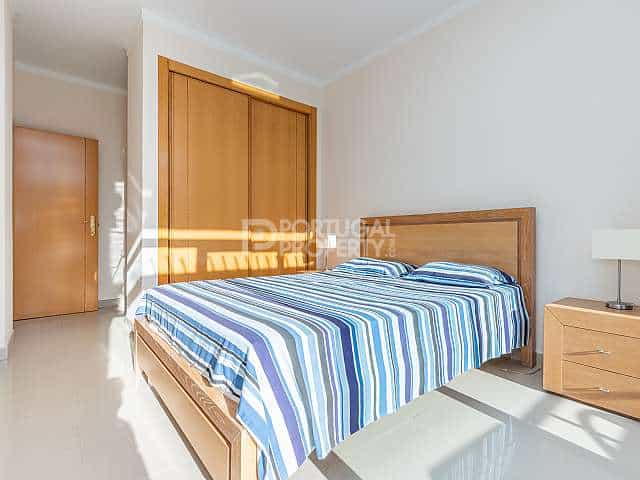 Condominio en Quarteira, Faro 11180225