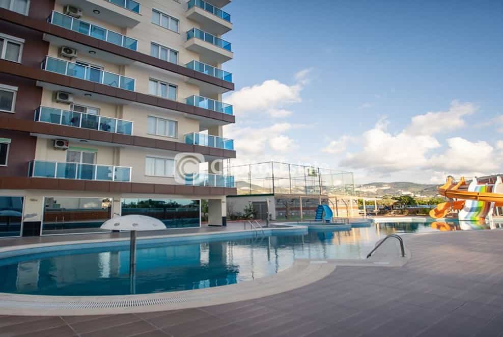 Condominium in Kestel, Antalya 11180300