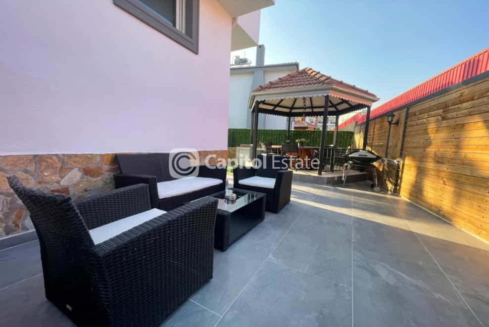 بيت في Oba, Antalya 11180399