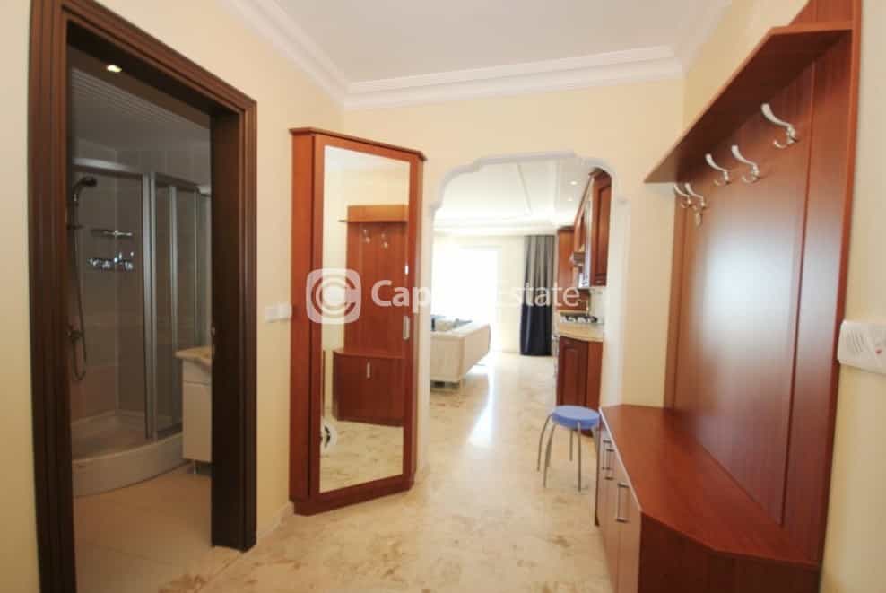 Condominio en Mahmutlar, Antalya 11180403