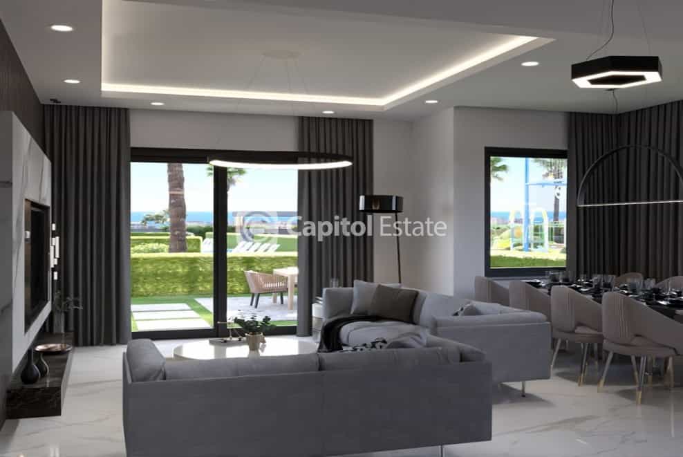 Condominio en Mahmutlar, Antalya 11180441