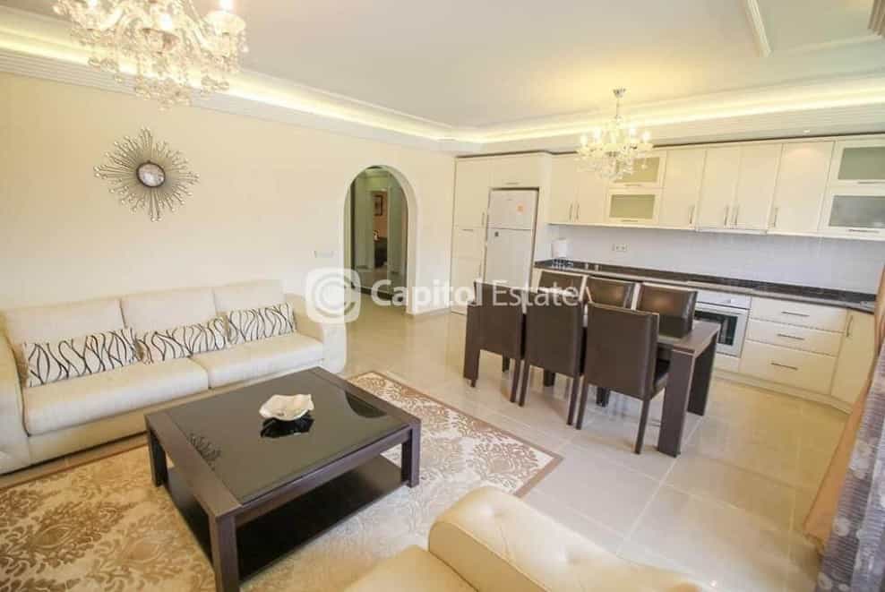 Condominium in Oba, Antalya 11180451