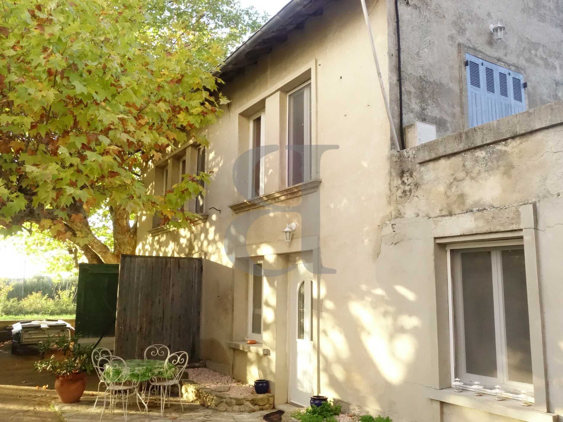 Casa nel Vaison-la-Romaine, Provence-Alpes-Côte d'Azur 11180510