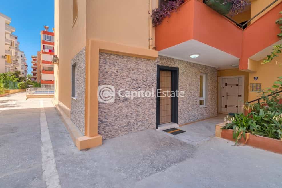 Condominium in Kestel, Antalya 11180552